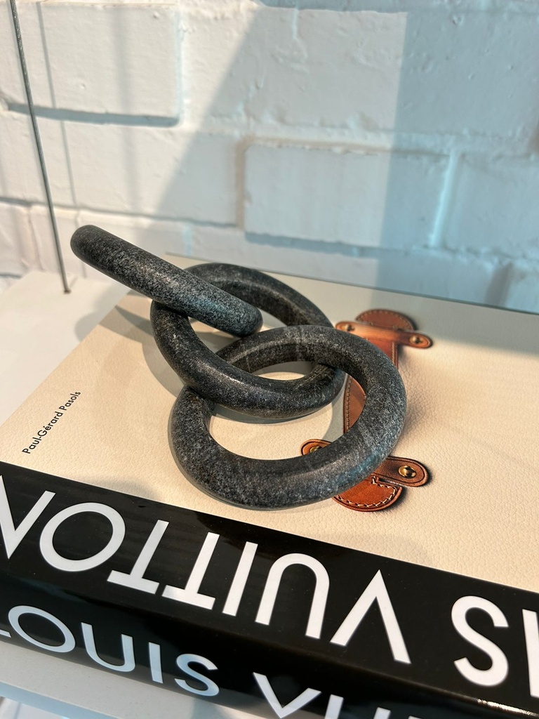 Cadena de Mármol Negro Pequeña