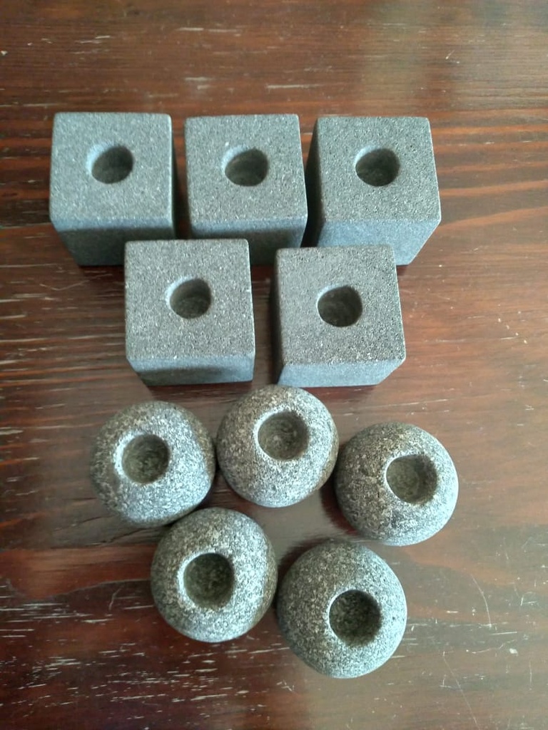 Candeleros de piedra Volcánica cuadrados