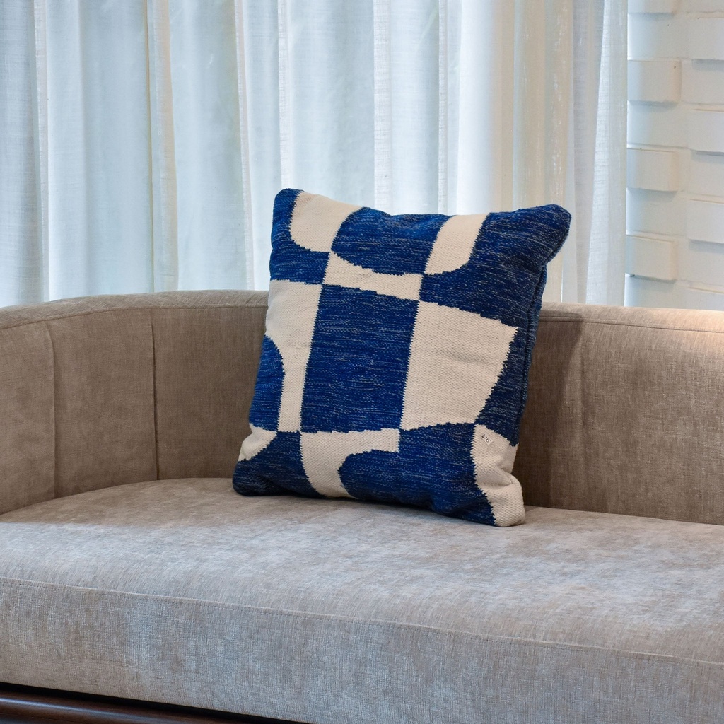 Cojín Patrones Azul y Blanco