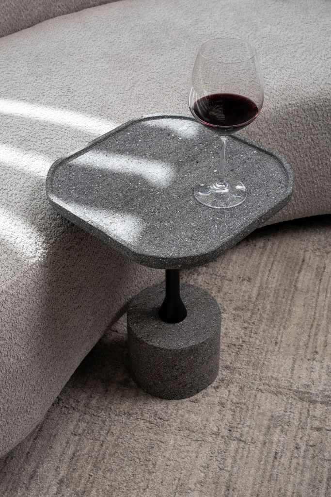 Side Table Piedra Volcanica Alta