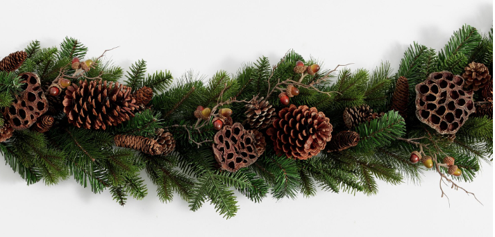Guirnalda de Pino y Vaina de Loto