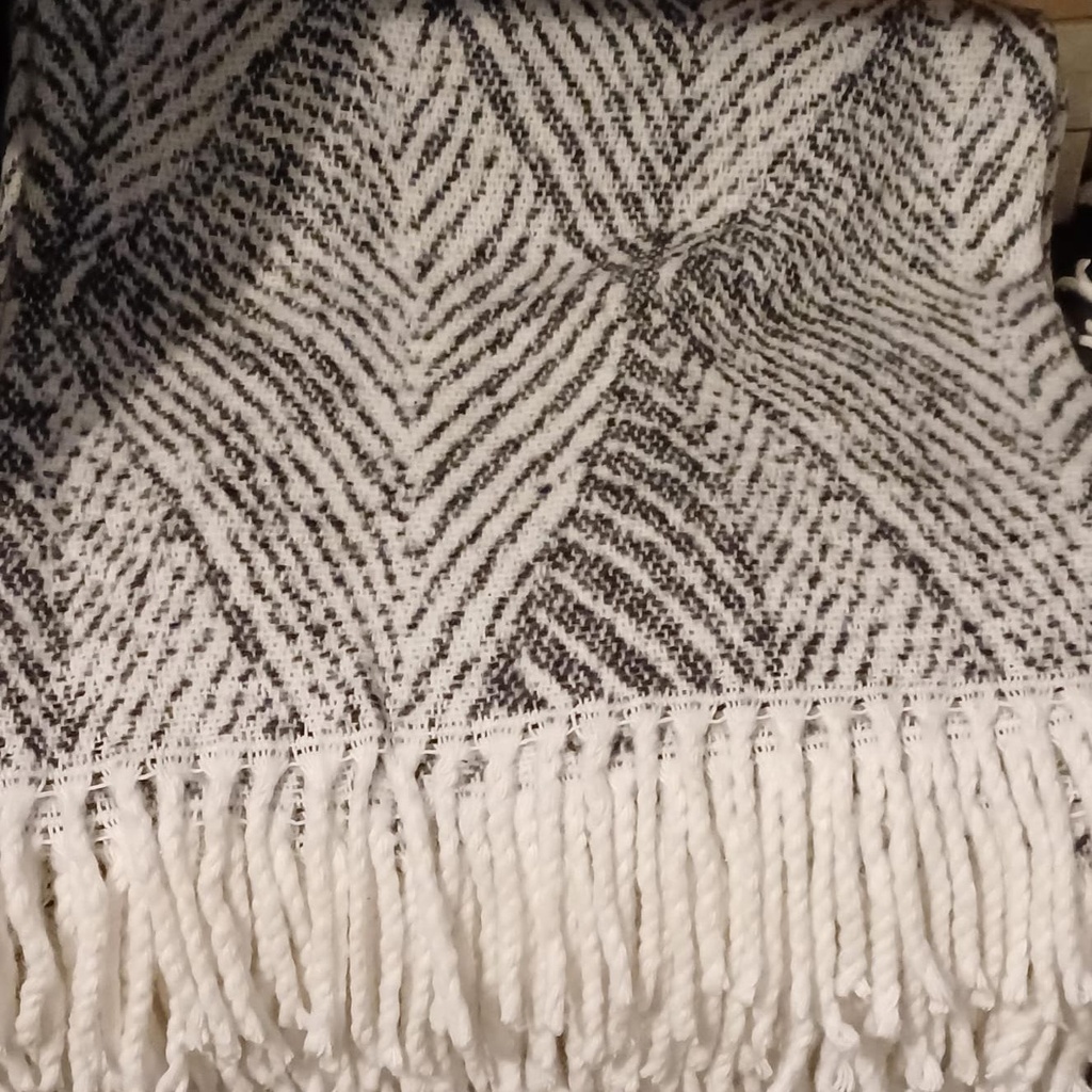 Throw Blanco con Gris Grueso