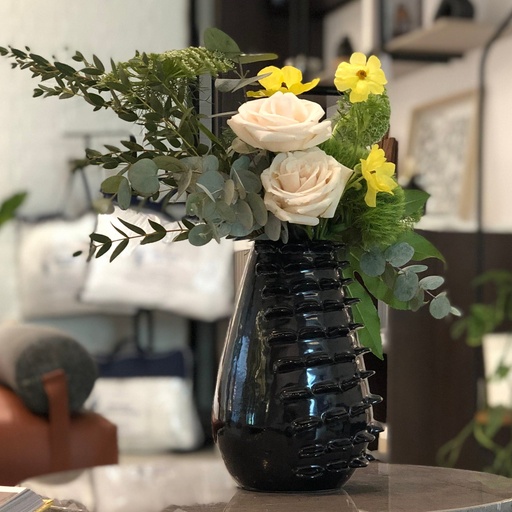 [D0047] Florero mediano puas negro