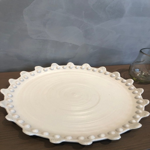 [UM0002] Baja plato con plumas y esferas pequeñas Beige