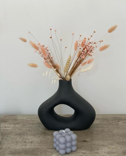 [D0046] Florero irregular negro