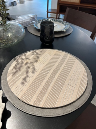 [UM0004] Baja Platos Mixed Trim