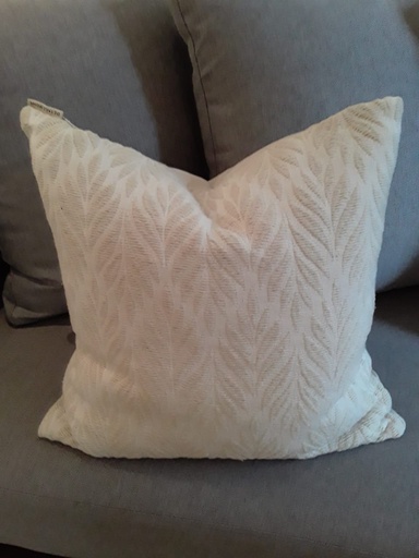 Cojin Mariposa Cuadrado blanco