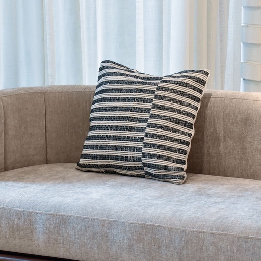 Cojín Tejido grueso rayas negras